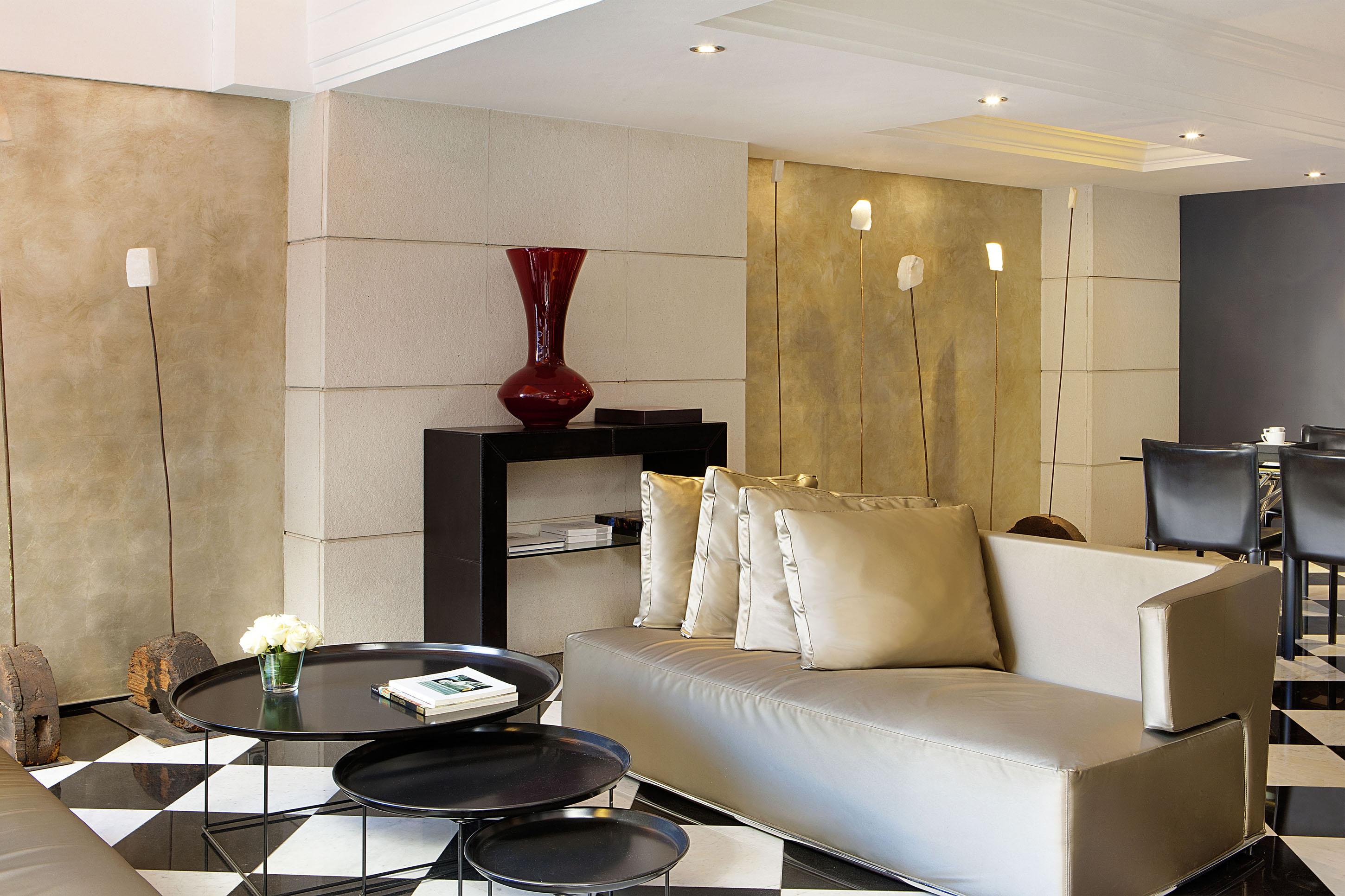 Hotel Gran Derby Suites, A Small Luxury Of The World Barcelone